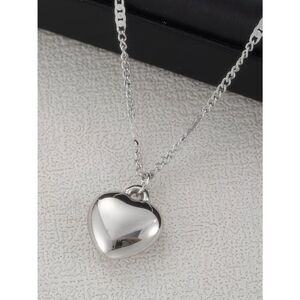 Simple Heart Pendant Necklace Small Smooth Twist Chain Minimalist